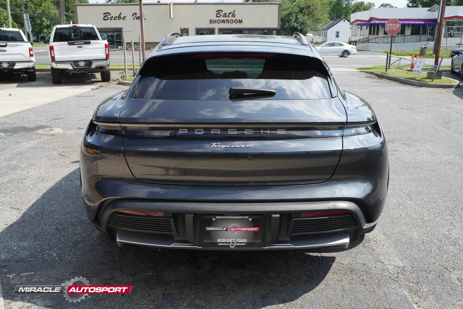 Used 2022 Porsche Taycan 4 Cross Turismo AWD/4WD image 6