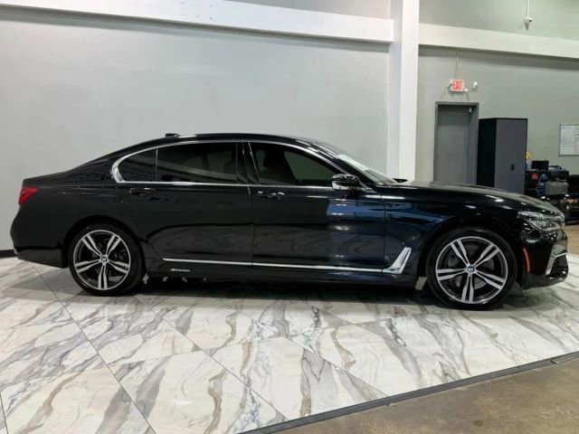 Used 2017 BMW 750i xDrive AWD/4WD image 5