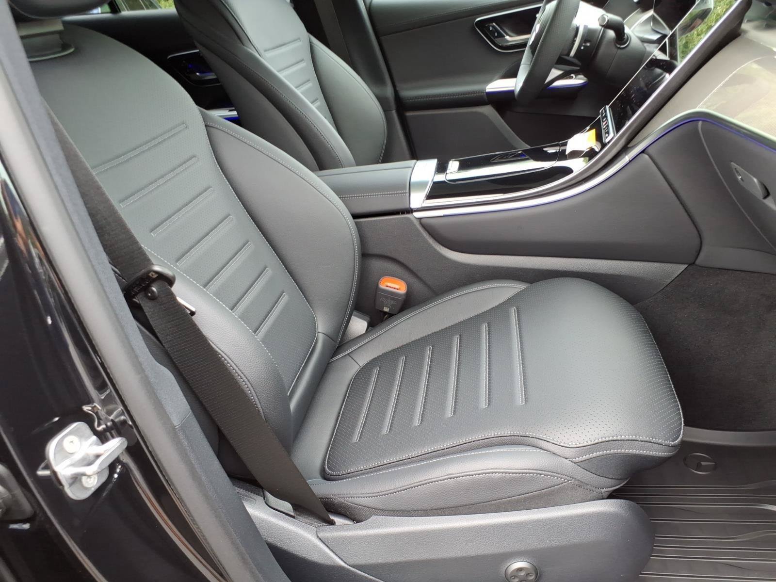 New 2026 Mercedes-Benz GLC 300 4MATIC image 23