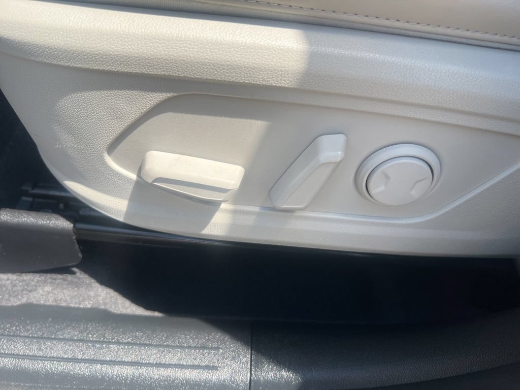Certified 2025 Kia Sorento SX AWD/4WD image 51