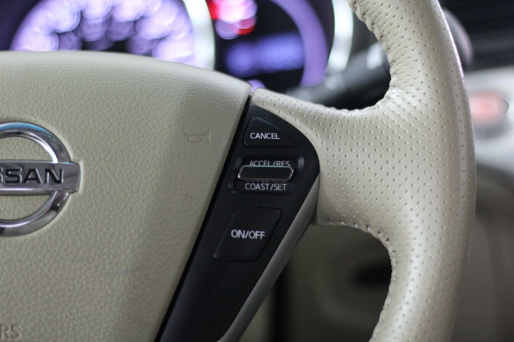 Used 2012 Nissan Murano LE w/ Platinum Pkg AWD/4WD image 12