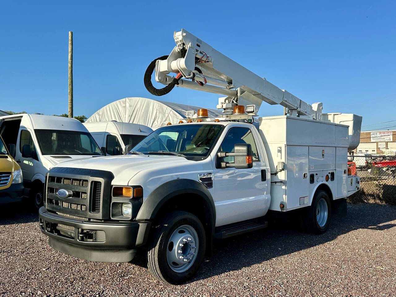 Used 2009 Ford F550 2WD Regular Cab Super Duty image 7
