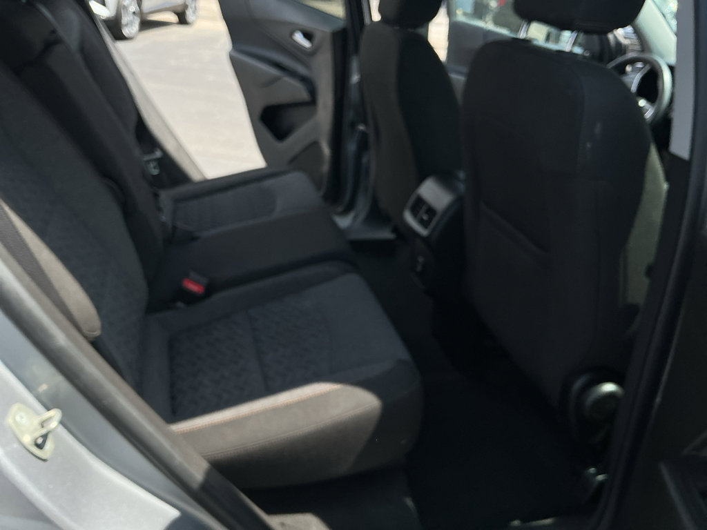 Used 2023 Chevrolet Equinox LT w/ Driver Convenience Package AWD/4WD image 16