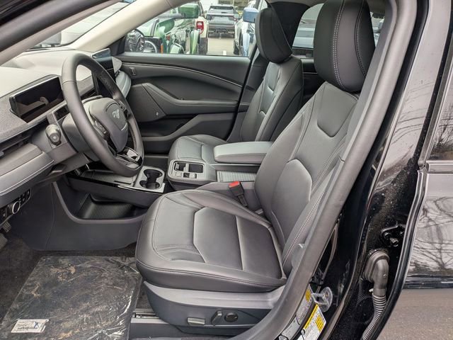 New 2026 Ford Mustang Mach-E Premium image 9