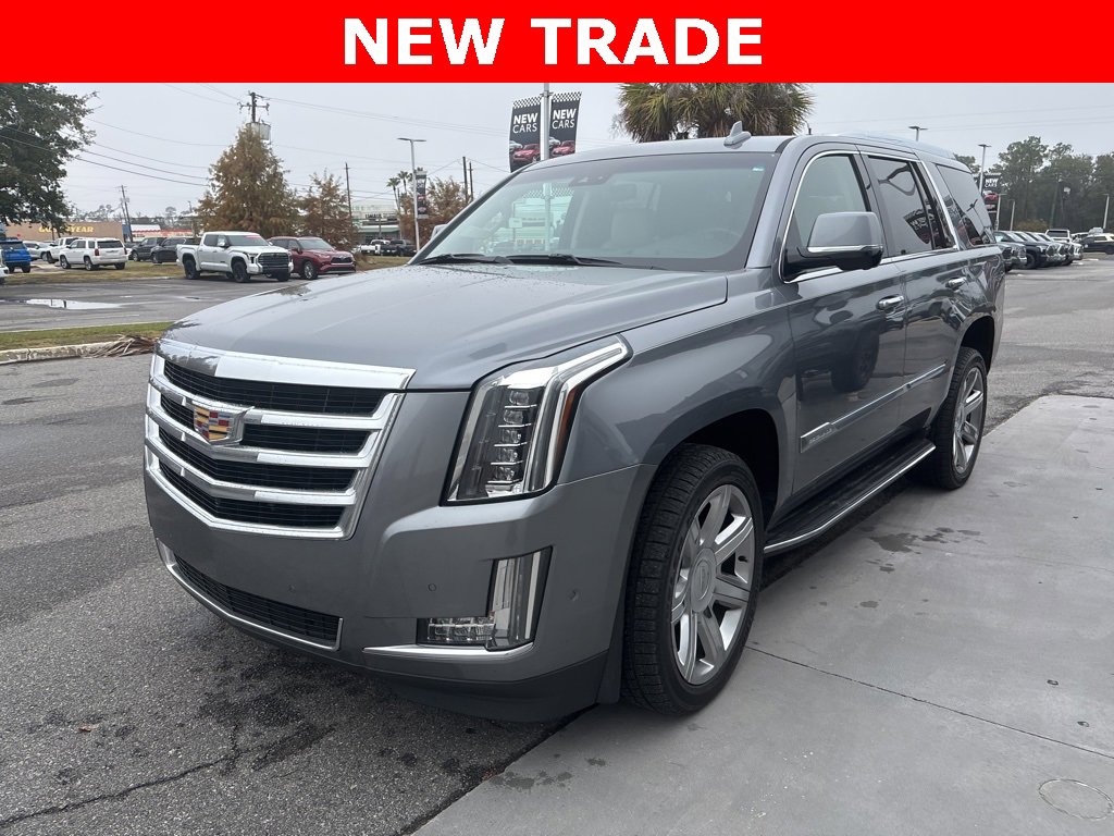 Used 2019 Cadillac Escalade Luxury image 3