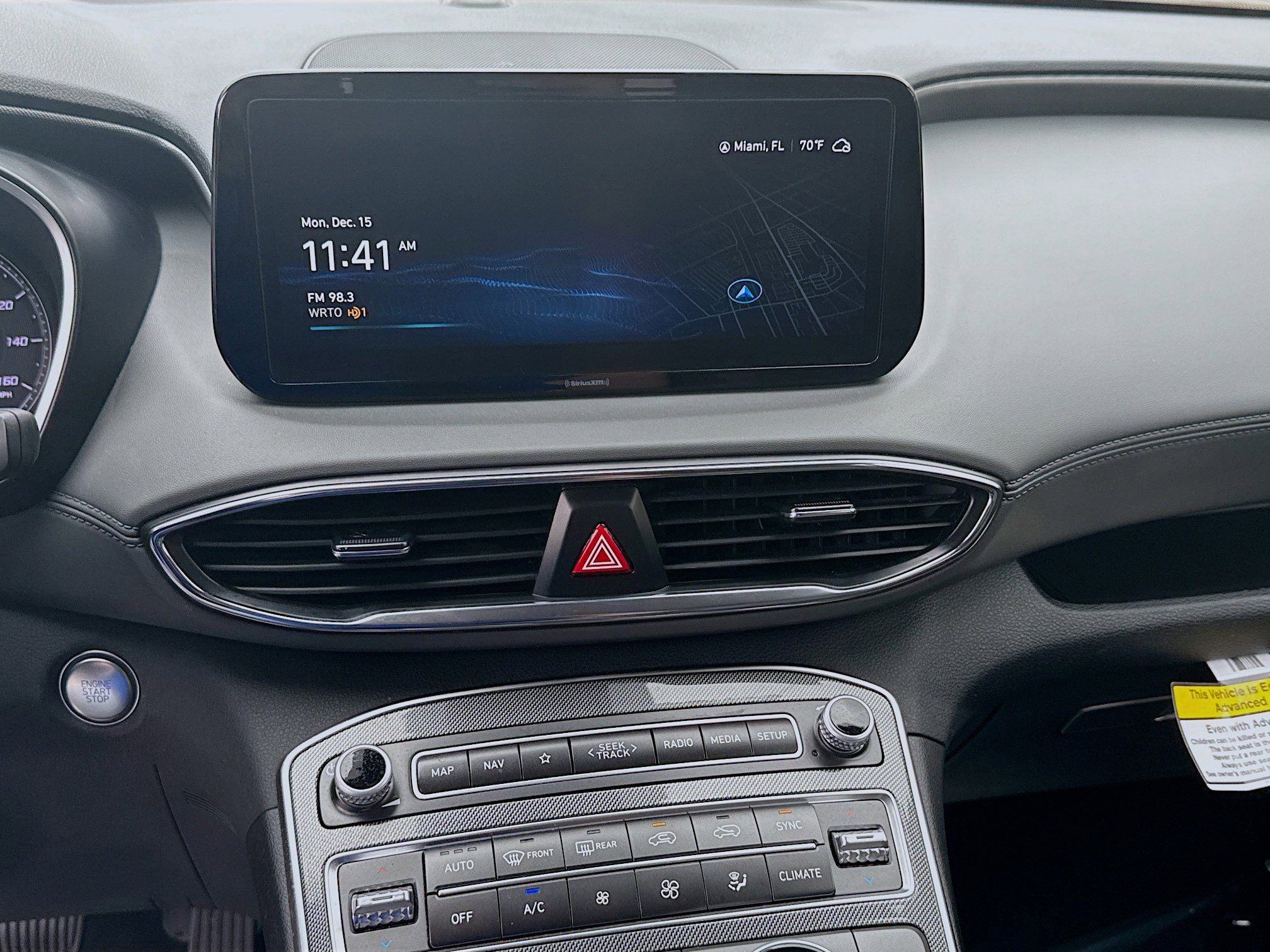 Used 2023 Hyundai Santa Fe SEL image 12