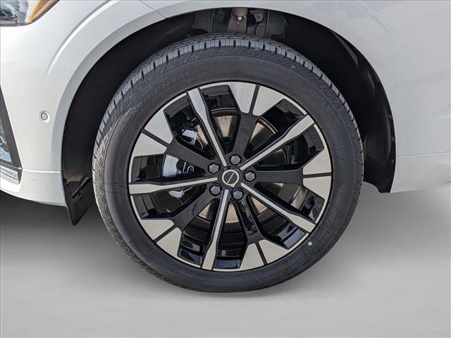 New 2026 Volvo XC60 B5 Plus w/ Climate Package PRO image 11