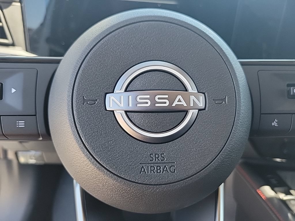 New 2025 Nissan Kicks SR FWD image 23