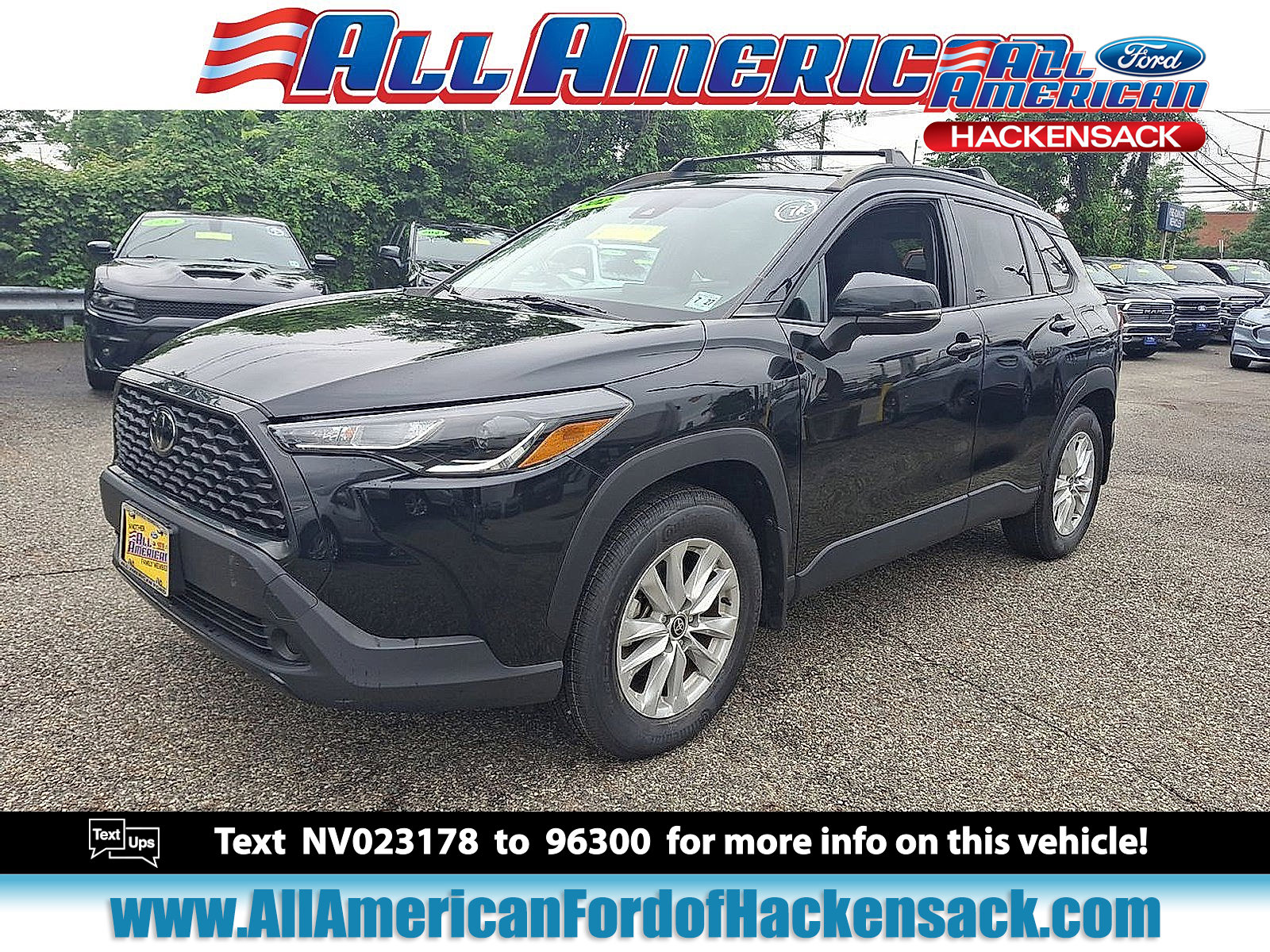 Used 2022 Toyota Corolla Cross LE image 1