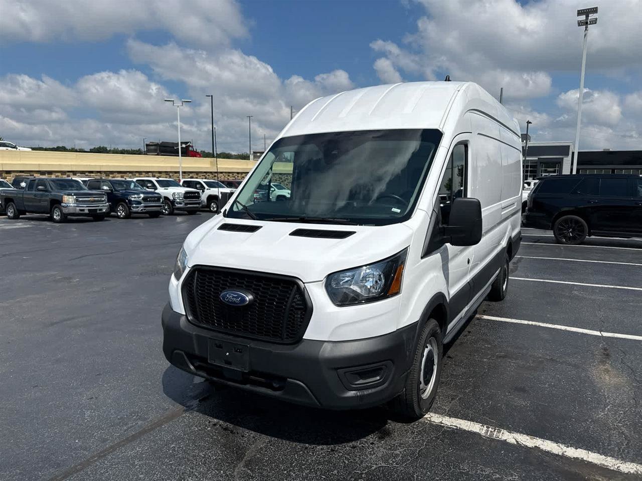 Used 2025 Ford Transit 250 148 High Roof Extended w/ Load Area Protection Package RWD image 4