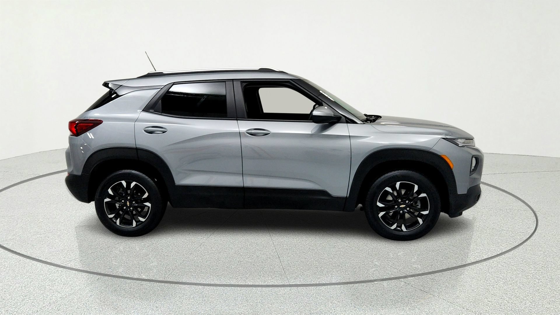 Certified 2023 Chevrolet TrailBlazer LT w/ Convenience Package AWD/4WD image 6