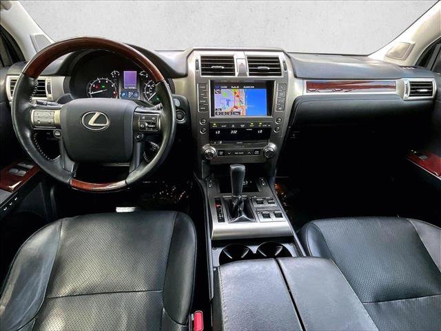 Used 2016 Lexus GX 460 Luxury AWD/4WD image 16