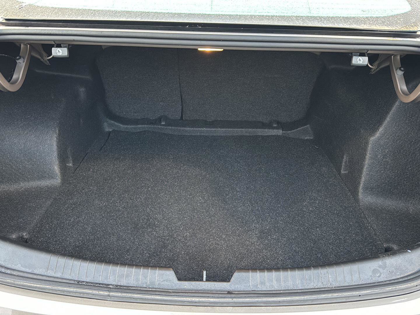 Used 2024 Chevrolet Malibu RS image 27