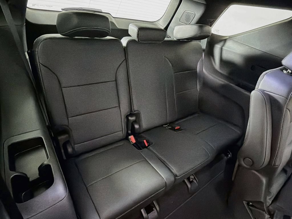 New 2026 Chevrolet Traverse LT w/ Driver Confidence Package AWD/4WD image 27