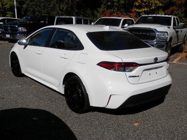 Used 2026 Toyota Corolla LE FWD image 6