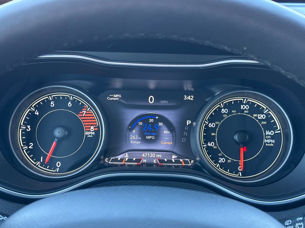 Used 2021 Jeep Cherokee Latitude Lux w/ Comfort/Convenience Group image 17