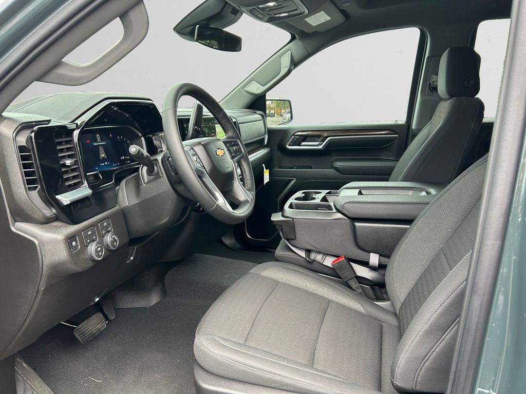 Used 2026 Chevrolet Silverado 1500 LT AWD/4WD image 10