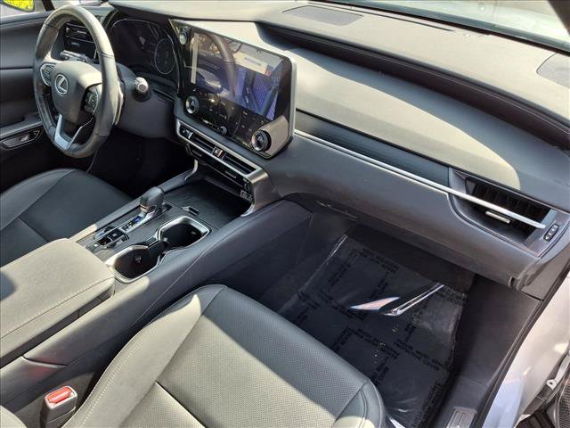 Used 2024 Lexus RX 350 Premium w/ Convenience Package FWD image 25