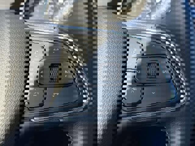 Used 2023 Buick Encore GX Select image 21