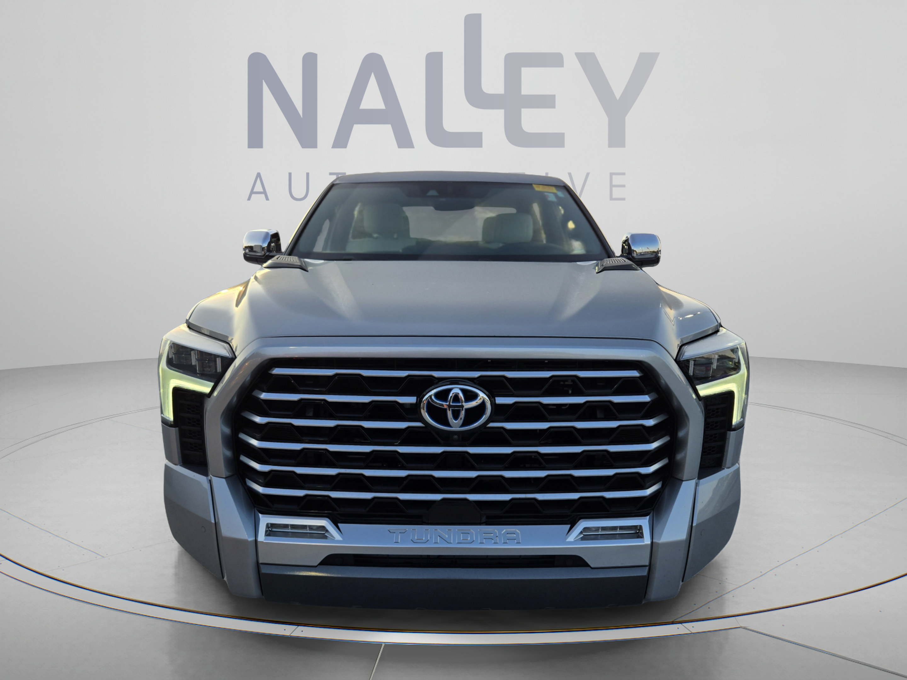 Used 2024 Toyota Tundra Capstone AWD/4WD image 8