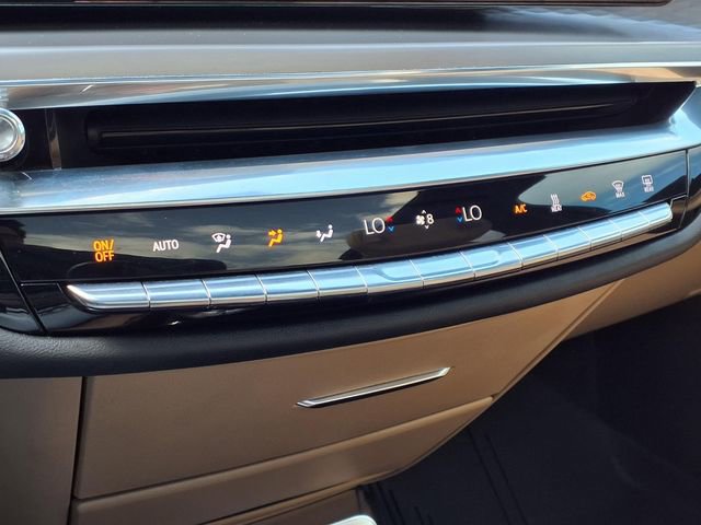 Used 2024 Cadillac Lyriq Luxury w/ Nappa Leather Package AWD/4WD image 9