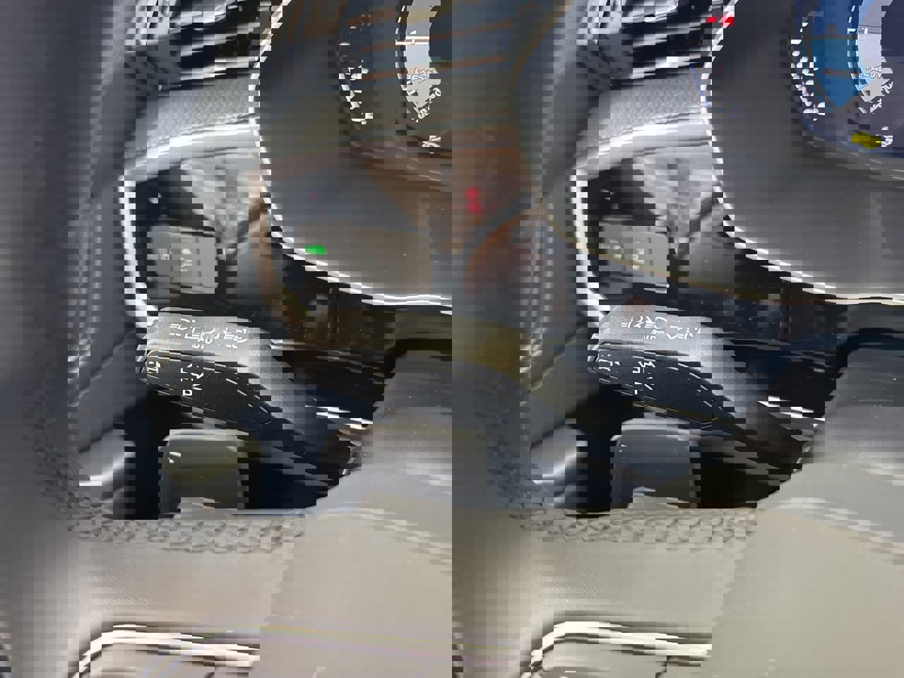 New 2025 Audi Q3 2.0T Premium image 22