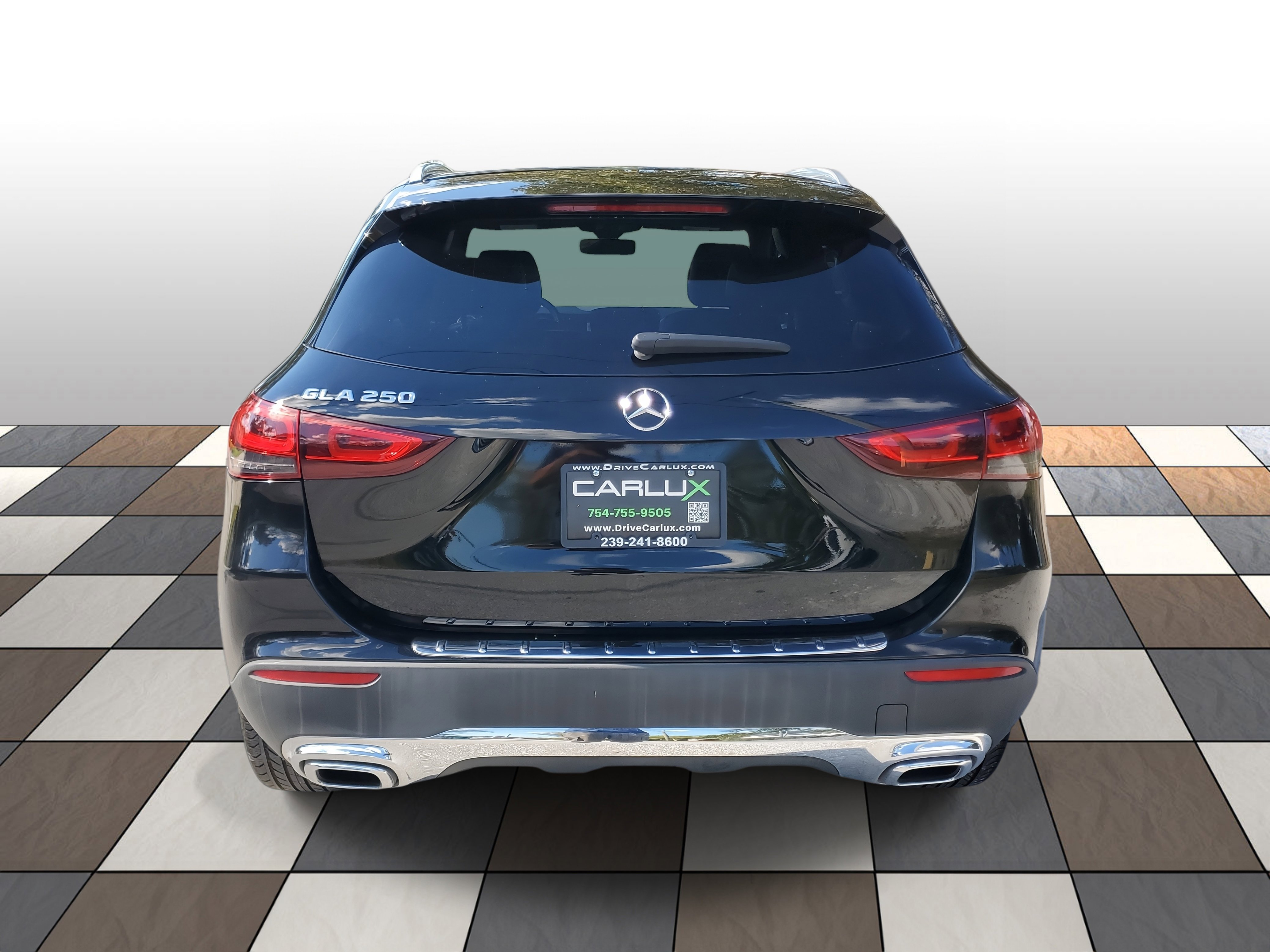 Used 2023 Mercedes-Benz GLA 250 w/ Premium Package image 5