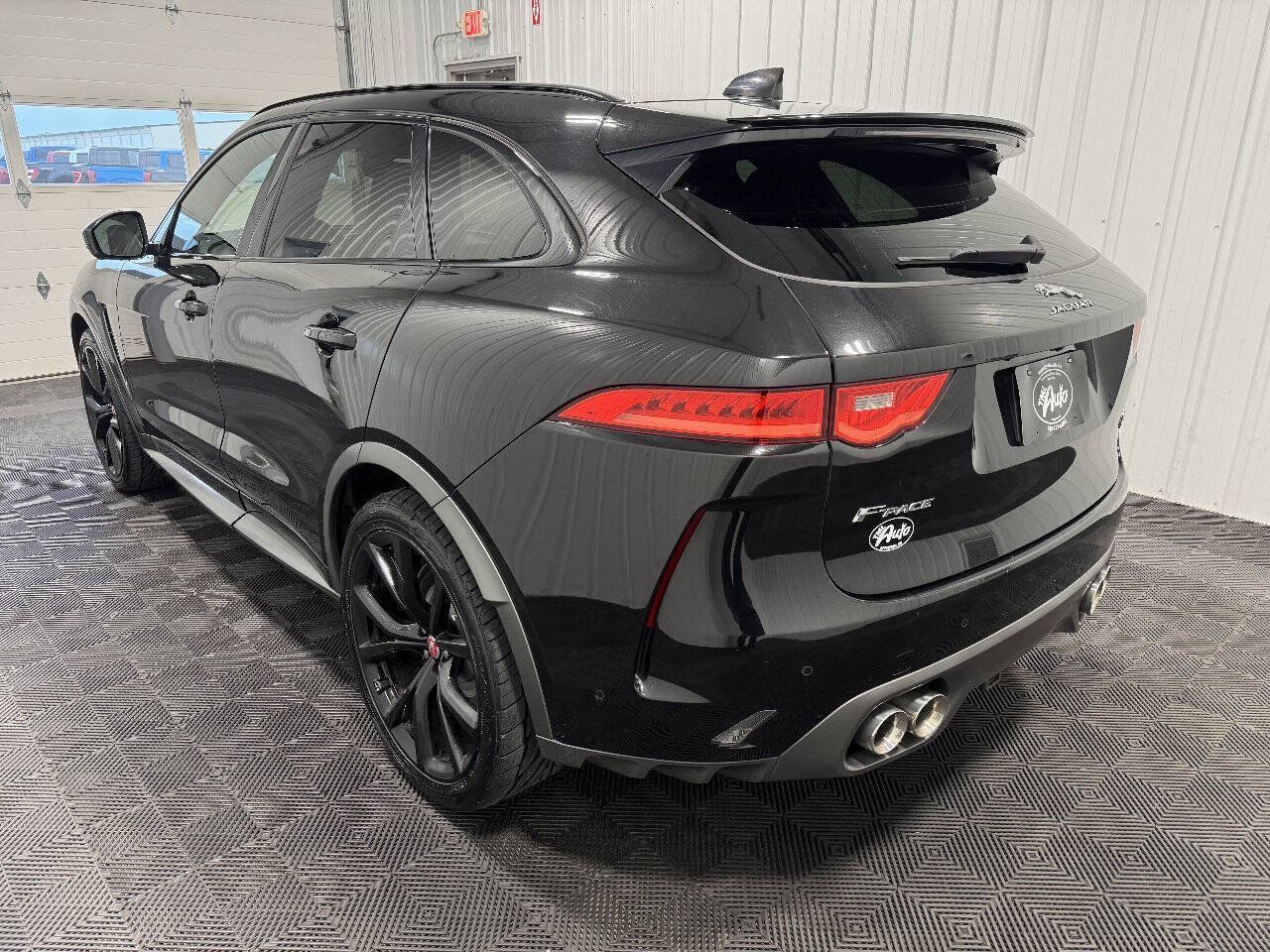 Used 2020 Jaguar F-PACE SVR AWD/4WD image 4