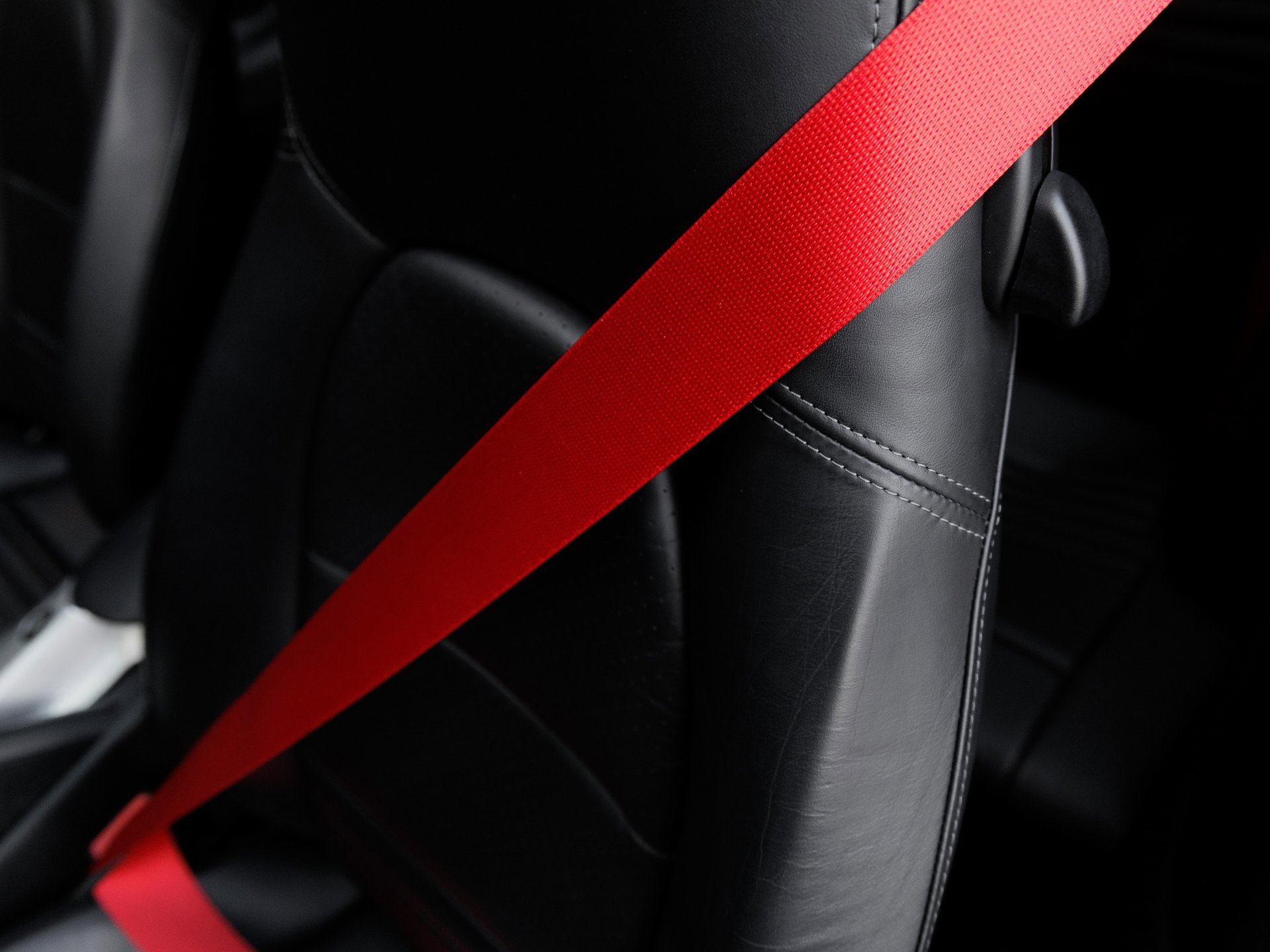 Used 2004 Porsche 911 Carrera 4S image 15