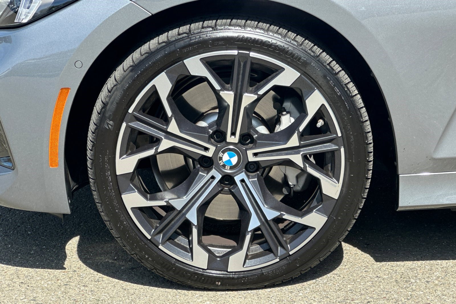 Used 2025 BMW 330i Sedan w/ Convenience Package image 37