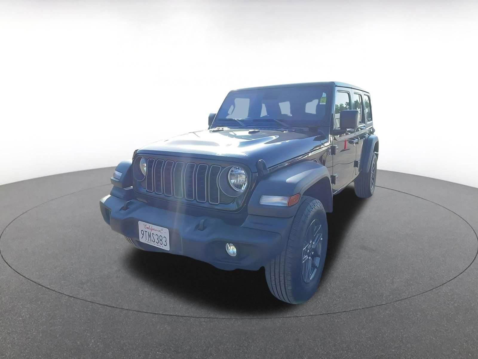 Used 2025 Jeep Wrangler Sport S AWD/4WD image 4