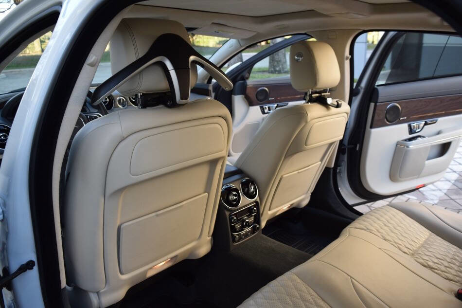 Used 2019 Jaguar XJ Collection image 45