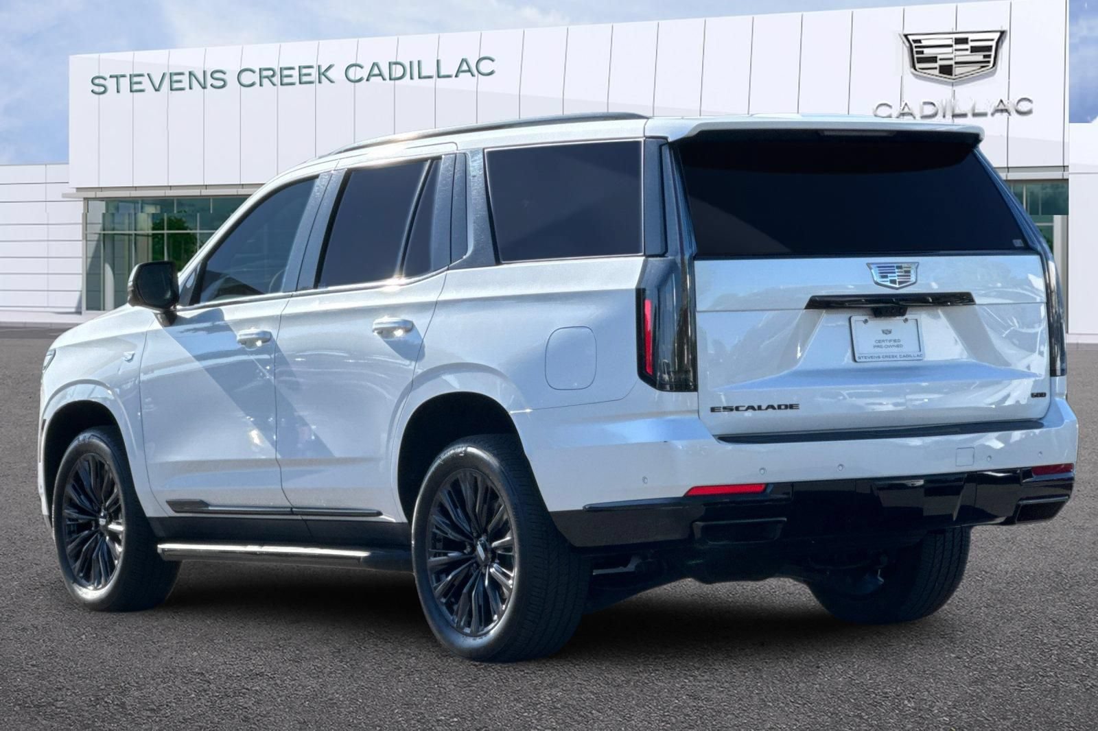 Used 2025 Cadillac Escalade Sport w/ LPO, ONYX Package AWD/4WD image 5