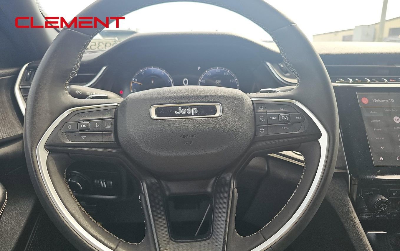 Used 2023 Jeep Grand Cherokee Altitude image 14