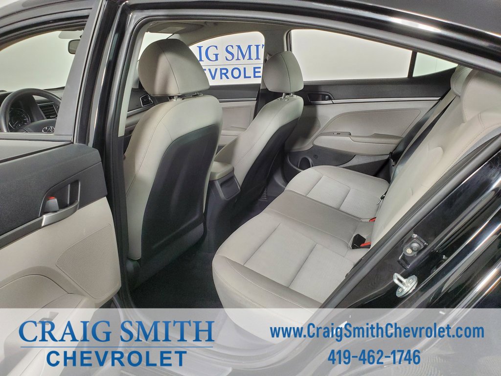 Used 2017 Hyundai Elantra SE w/ Cargo Package image 28