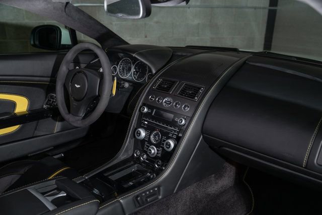 Used 2015 Aston Martin V12 Vantage S RWD image 16