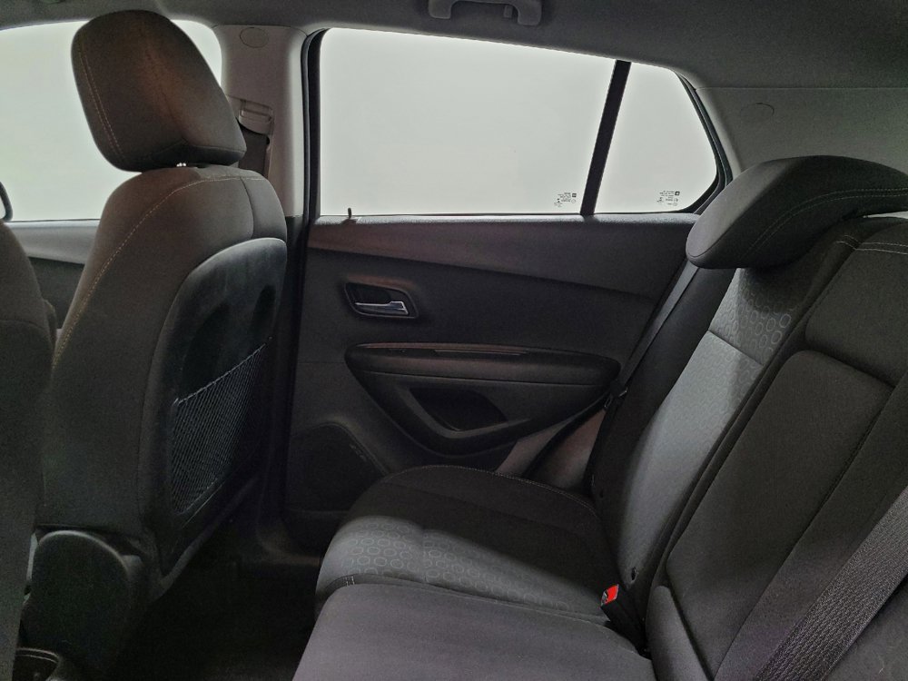 Used 2020 Chevrolet Trax LS w/ LPO, Protection Package FWD image 18