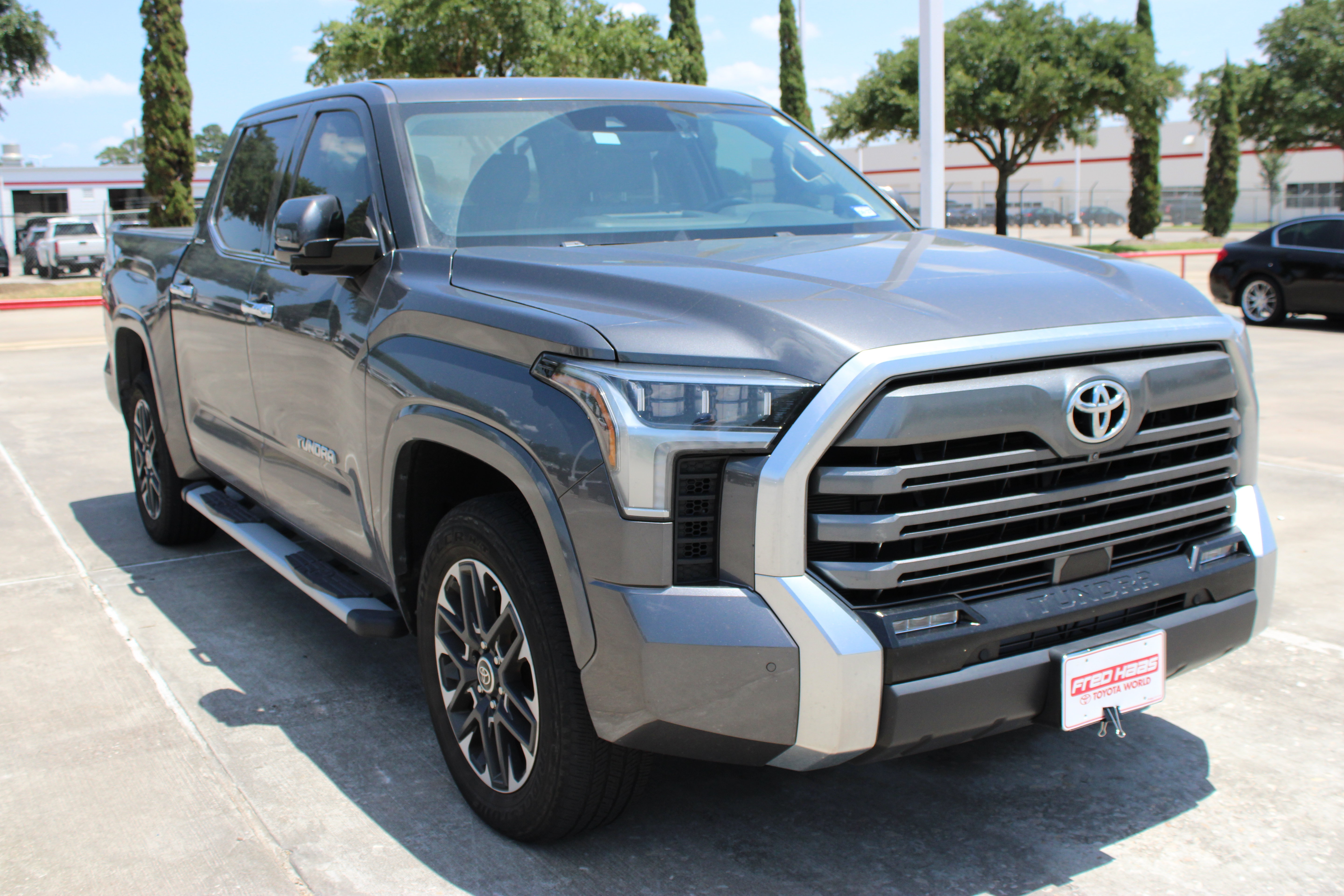 Used 2023 Toyota Tundra Limited AWD/4WD image 2