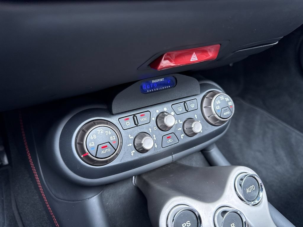 Used 2010 Ferrari California RWD image 19