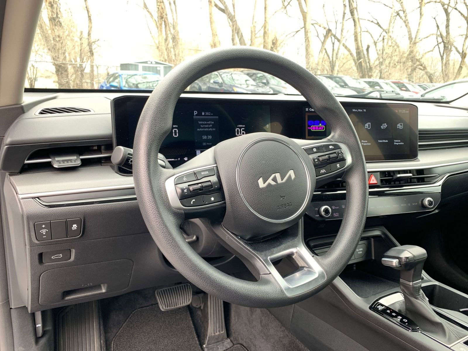 Used 2025 Kia K5 LXS FWD image 34