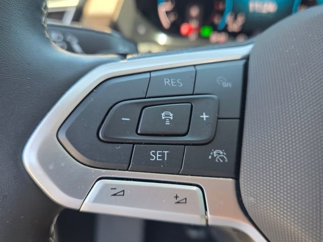 Used 2026 Volkswagen Atlas SE FWD image 26