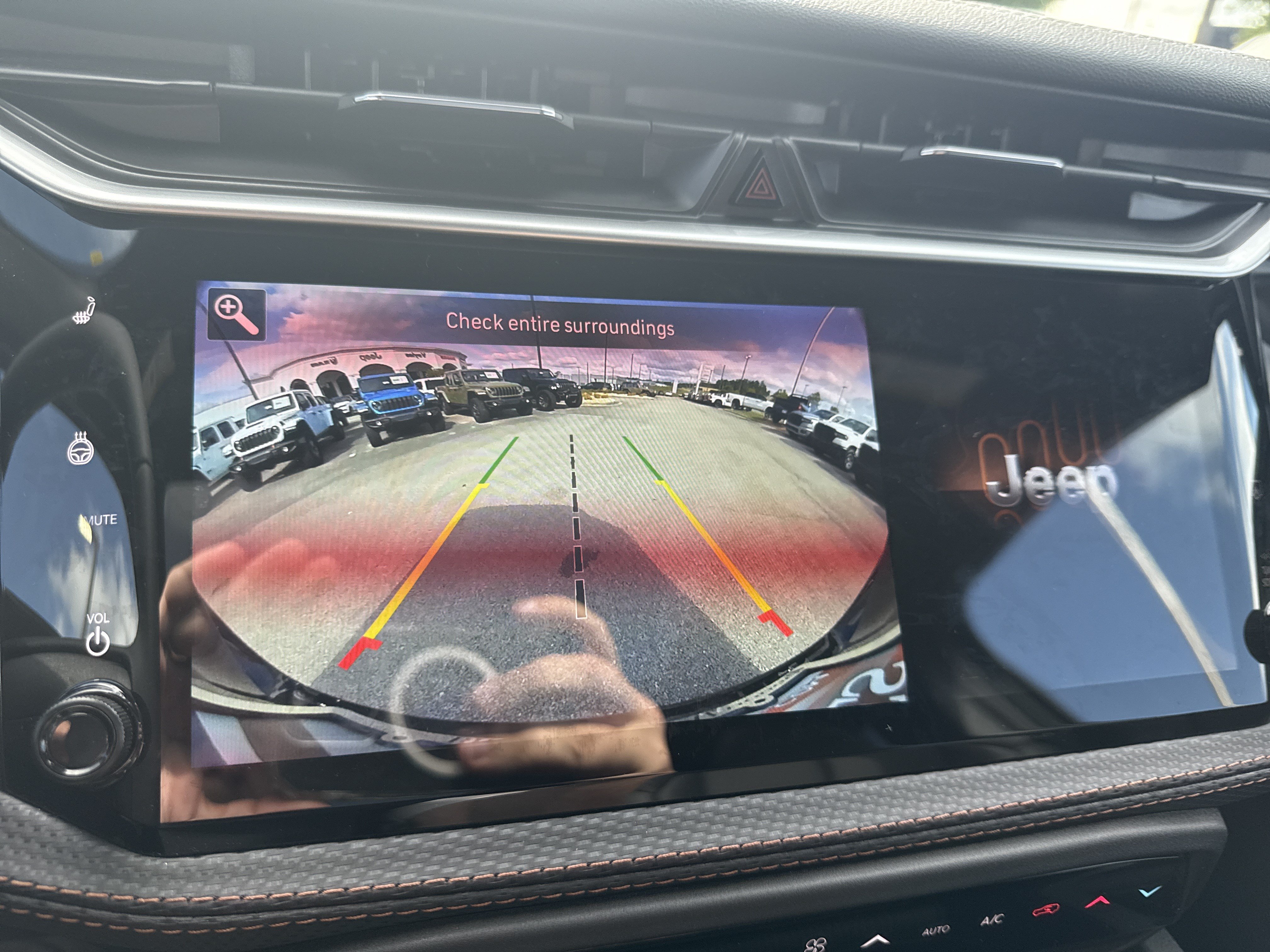 New 2026 Jeep Cherokee Limited AWD/4WD image 33