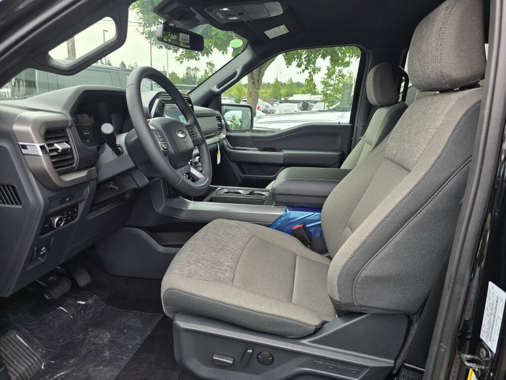 New 2026 Ford F150 XLT w/ Equipment Group 302A MID AWD/4WD image 17