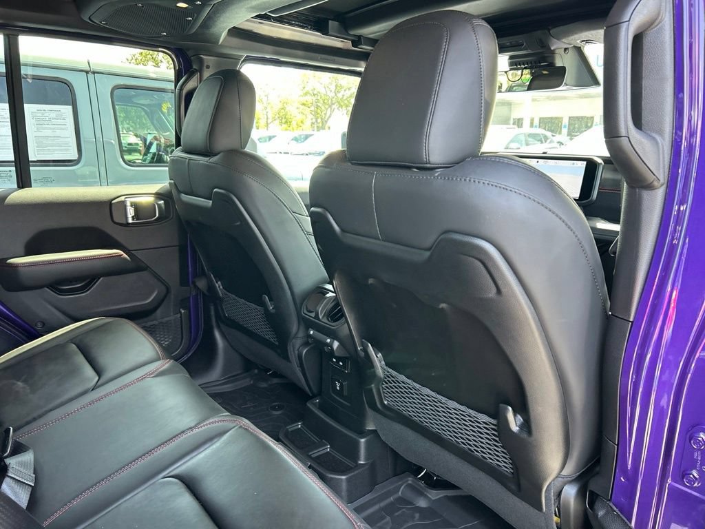 Used 2026 Jeep Wrangler Unlimited Rubicon AWD/4WD image 46