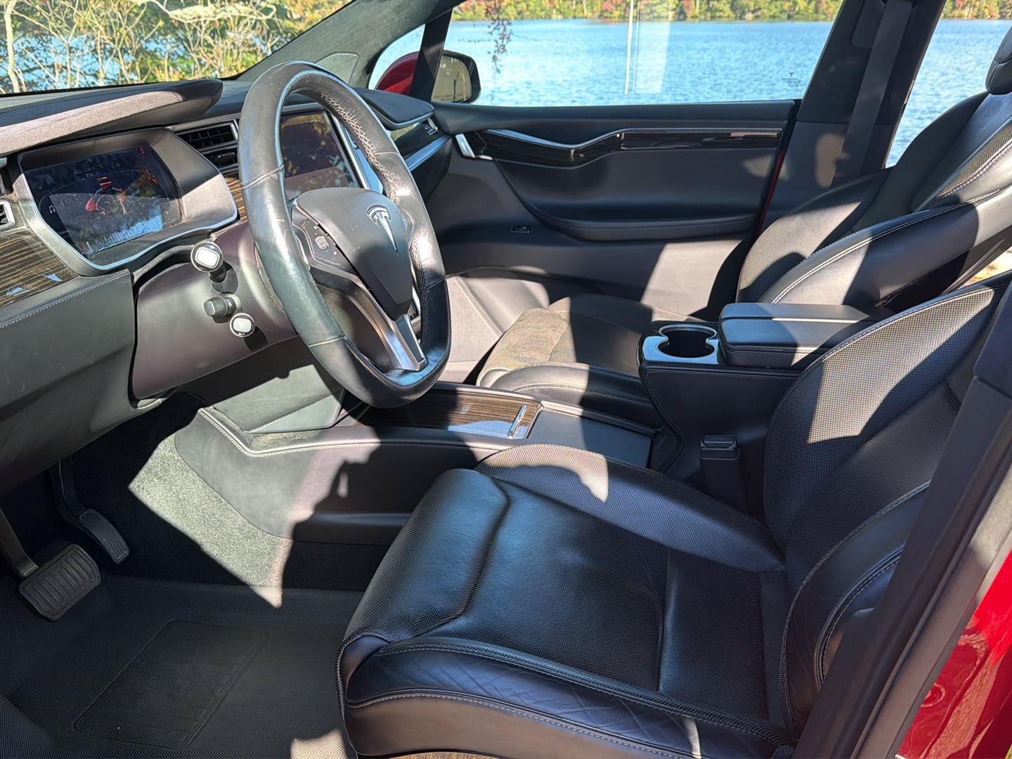 Used 2016 Tesla Model X 75D AWD/4WD image 17