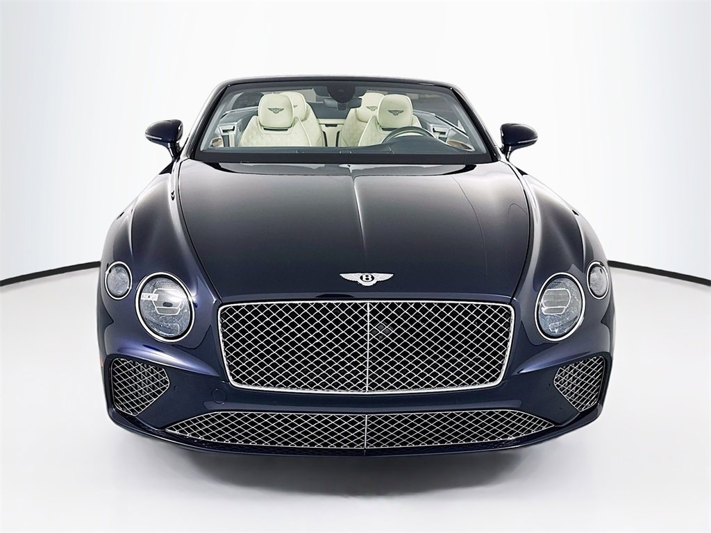 Used 2022 Bentley Continental GT image 2