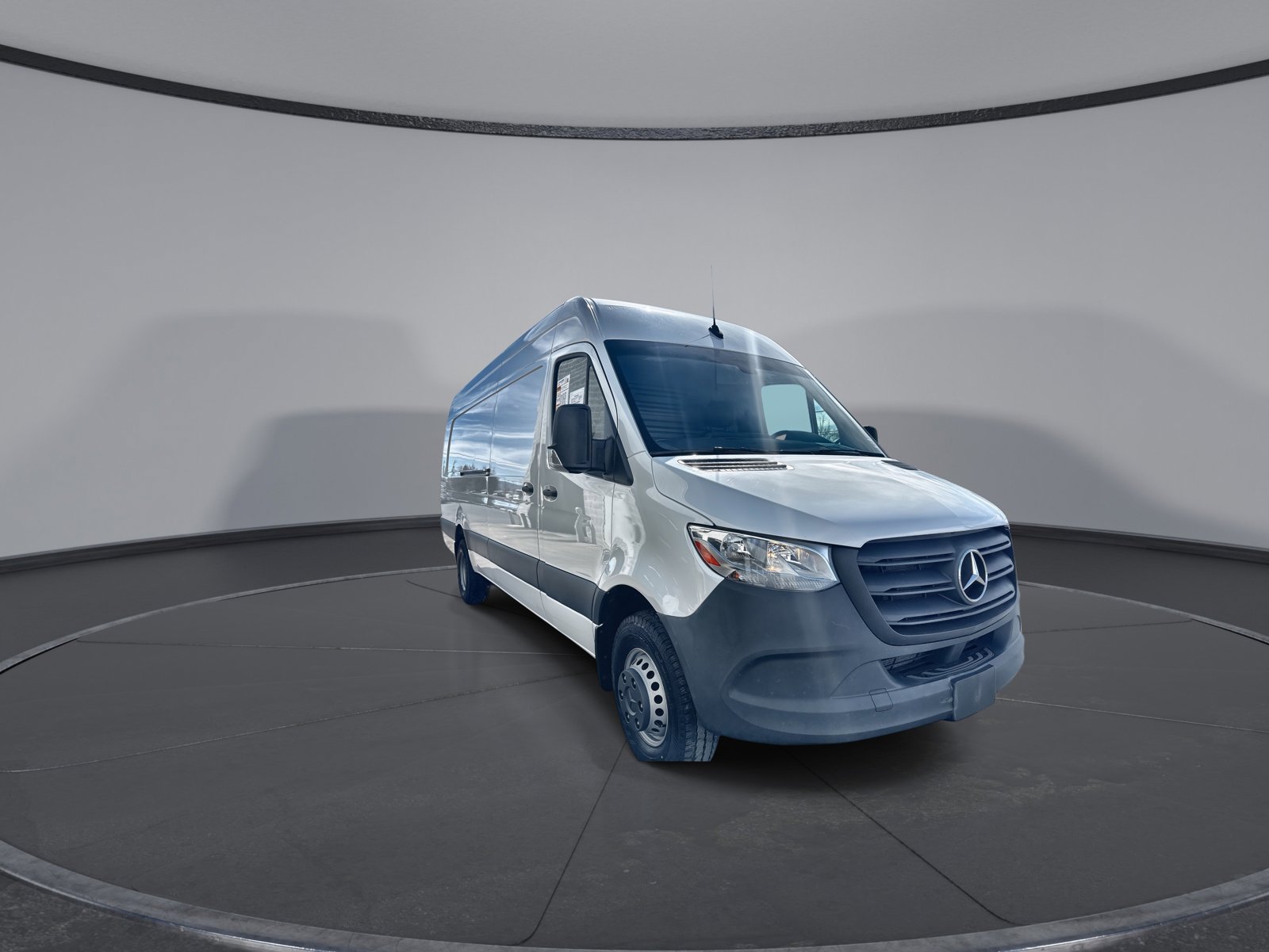 Used 2023 Mercedes-Benz Sprinter 3500 image 16