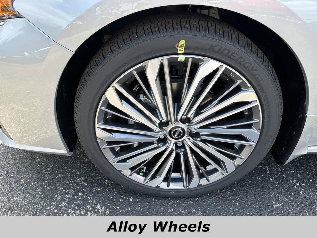 Certified 2025 Nissan Altima 2.5 SL FWD image 14