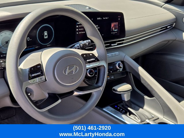 Used 2024 Hyundai Elantra SEL FWD image 9