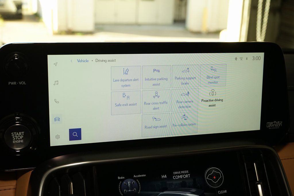 Used 2026 Lexus LX 600 4WD w/ Luxury Package image 17